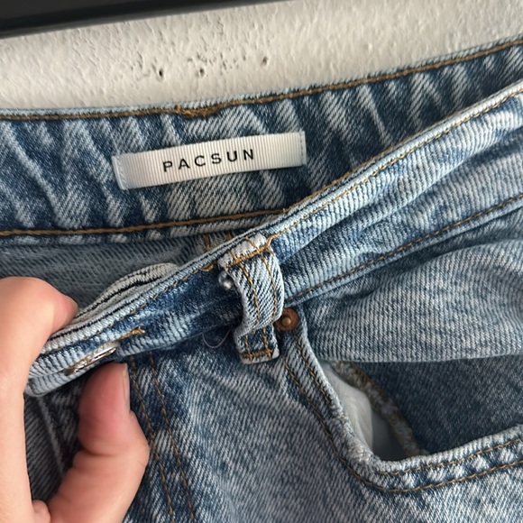Pacsun jean mom shorts size 25 - Picture 2 of 4